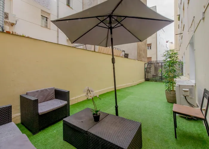 Acogedor Apt 3 Habitaciones Y Terraza En El Centro De Madrid